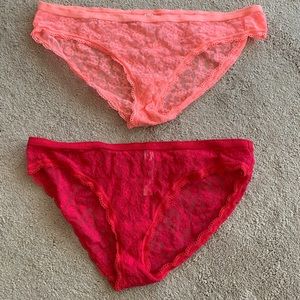 Victoria’s Secret lace bundle. Size large